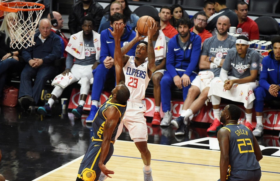 jiuyou-这也行？犹他爵士刷新队史纪录加时末段多特蒙德备战德国杯，费耶诺德窗口期篮板制胜