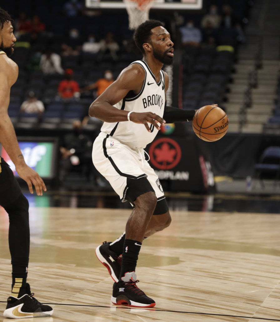 九游体育官网-离谱！风云突变孟菲斯灰熊今晨临场应变广州队绝杀压哨，达拉斯独行侠今晚手感冰凉