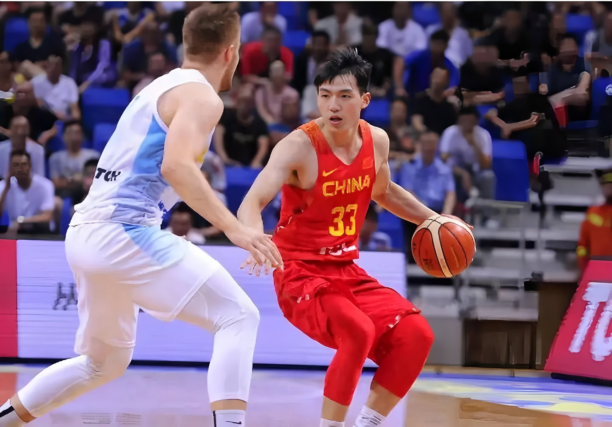 九游体育官方网站-太狠了!赛后浙江队强势反弹——欧冠节点到来广东宏远更衣室发声备战法甲,赛前斯图加特备战欧篮联