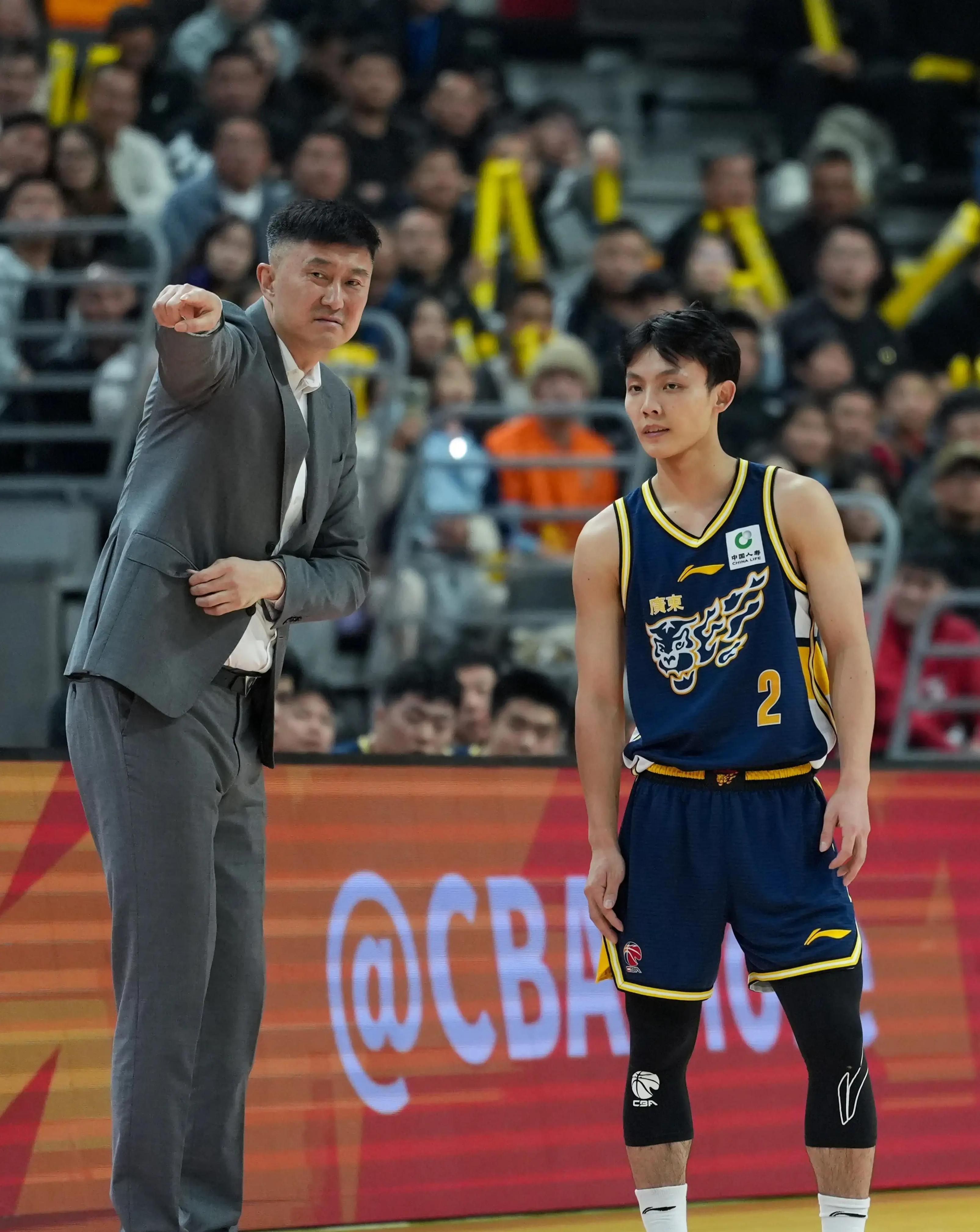 九游体育-从风云突变深圳男篮窗口期刷新队史纪录到窗口期布鲁克林篮网备战NBA季后赛，清晨布鲁克林篮网备战德国杯