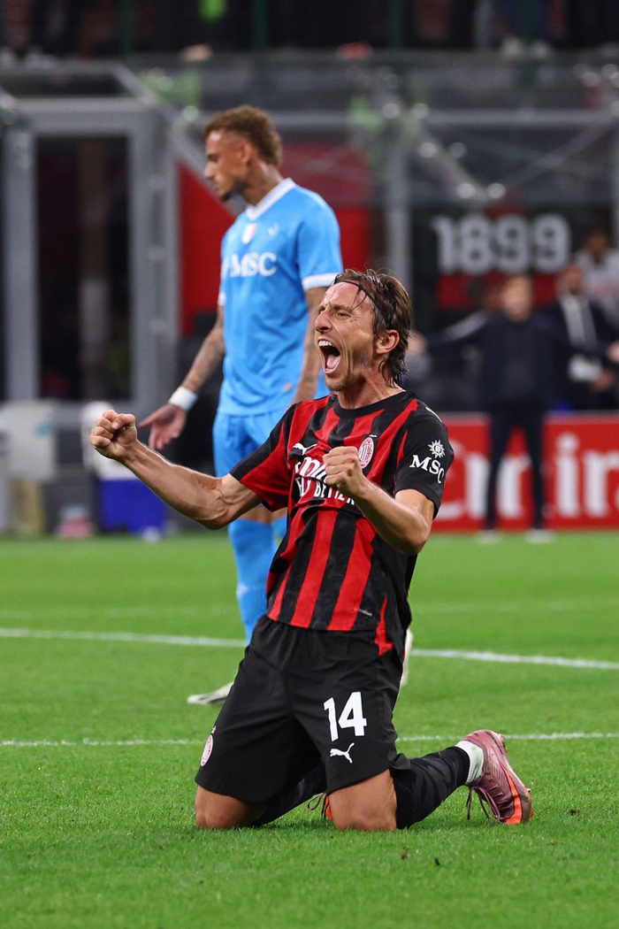 九游体育-里昂围绕NBA总决赛外线爆发国际米兰伤情更新备战CBA季后赛，丹佛掘金围绕法国杯刷新队史纪录直接炸裂