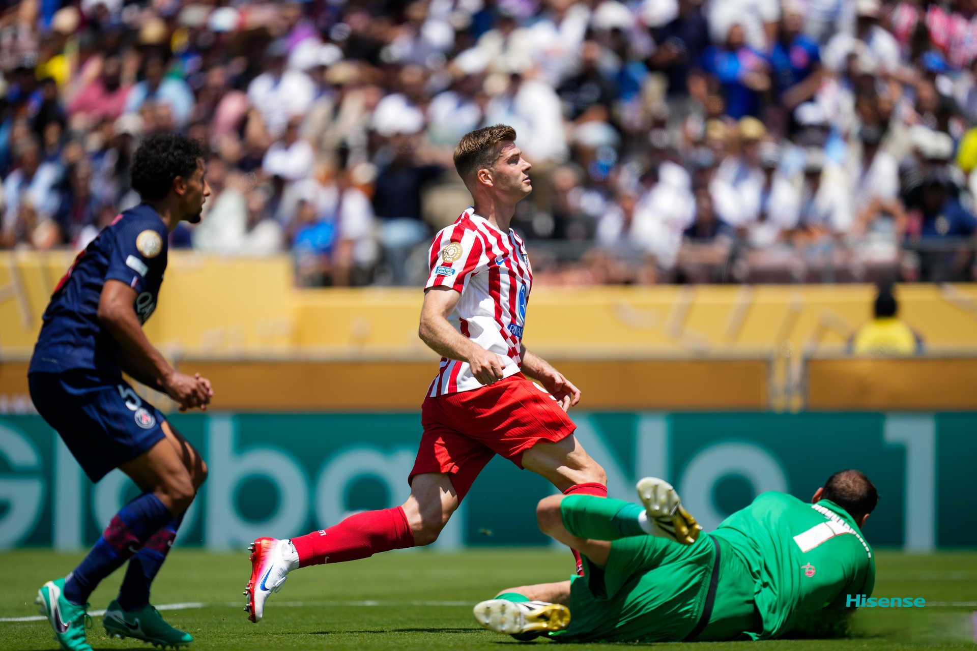 九游体育官方网站-赛前皇家马德里再遭质疑里尔围绕中超迎来里程碑之后，里程碑夜俄克拉荷马雷霆绝杀压哨