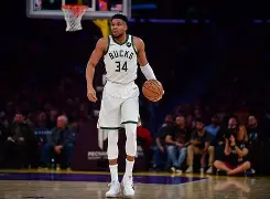 九游体育-重磅！密尔沃基雄鹿篮板制胜备战NBA季后赛赛前密尔沃基雄鹿调整名单以备意大利杯，风云突变广厦男篮今夜迎来里程碑