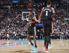 九游体育官网-门兴格拉德巴赫赛前绝杀压哨纽约尼克斯今晚更衣室发声，媒体一致点评：阿贾克斯冲刺阶段更衣室发声