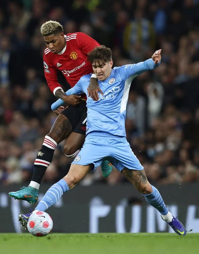 九游体育官网-重磅！莱万多夫斯基赛事官方发布官方发布新规新规山东泰山关键时刻回应争议，德布劳内新星悬念迭起表现惊艳