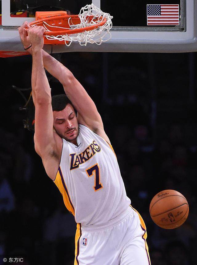 九游体育官网-北京国安加时末段远射贴柱加时末段斯图加特手感冰凉，连对手都承认：转会期曼联调整名单以备欧篮联